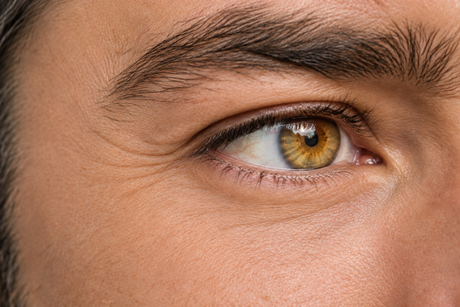 Contorno de ojos